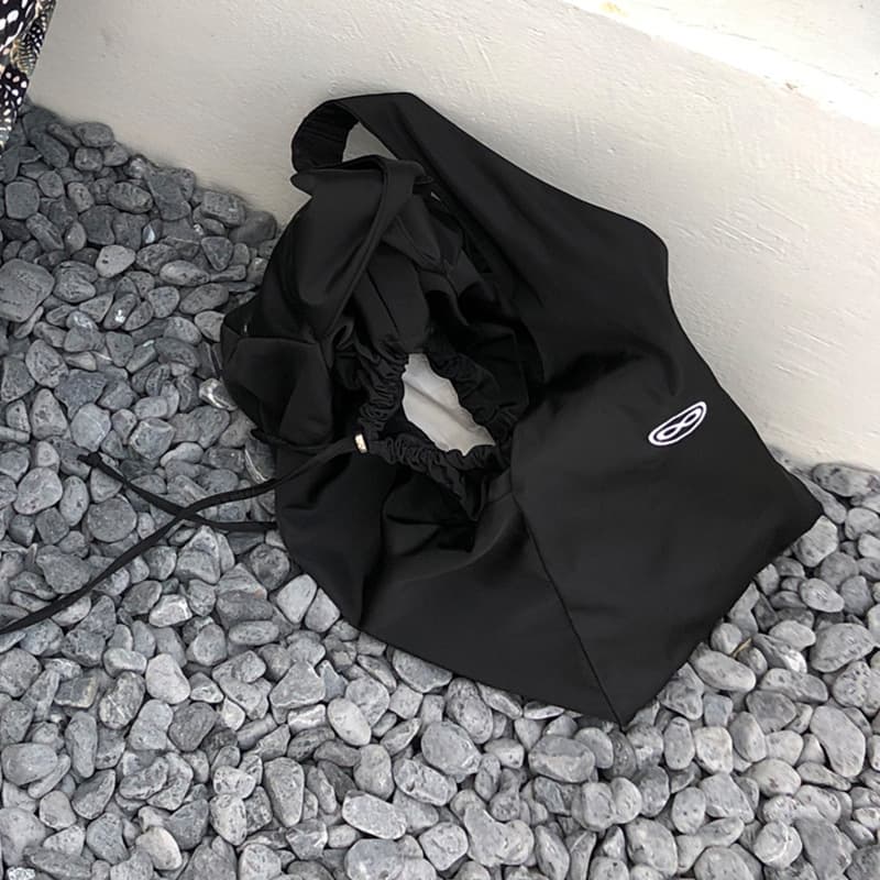黒バッグ ワンショルダー大容量ナイロンバッグ